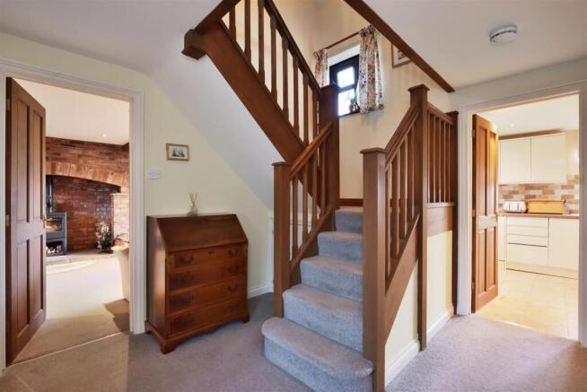 8 The Vineyards Winforton (15).jpg