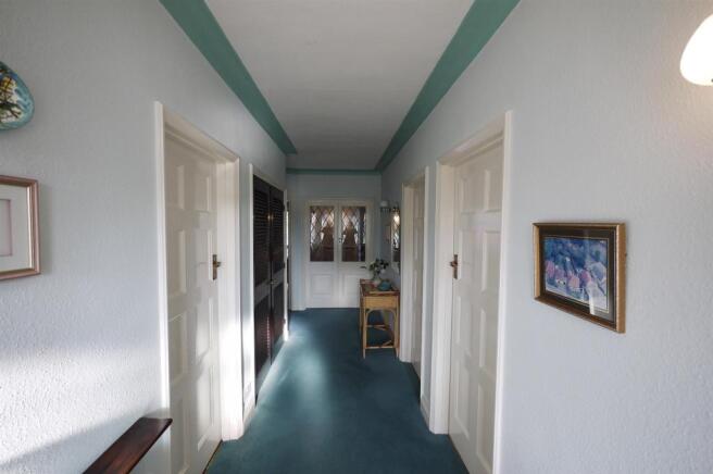 Reception Hallway:-