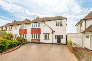 54, Waddington Way, Upper Norwood, London SE19 3XJ
