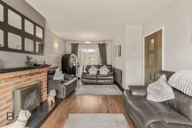 3 bed Semi-Detached for sale Image 4