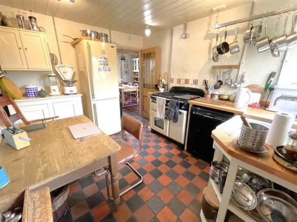 BREAKFAST KITCHEN