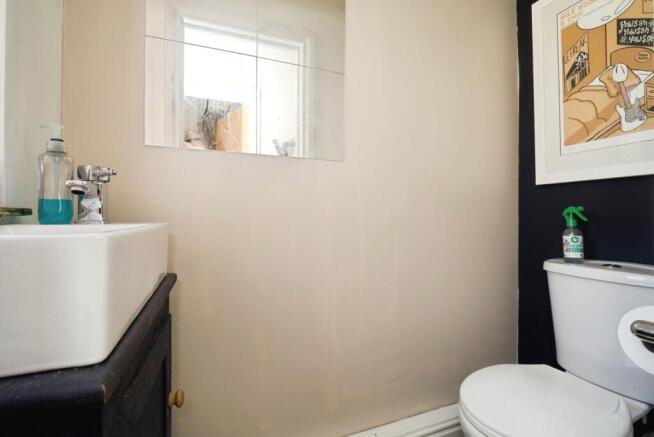 2 bed Cottage for sale Image 7