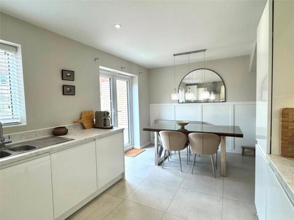 Ripon Close, Bourne, Lincolnshire, PE10 photo 4