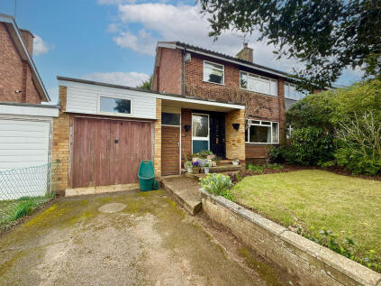 Wantage Crescent, Wing