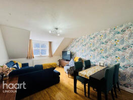 20, The Cloisters, Lincoln LN2 4AS