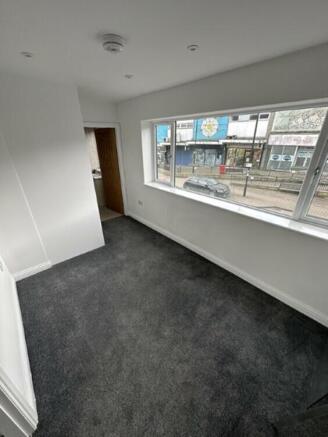 4 bed House for sale Image 11