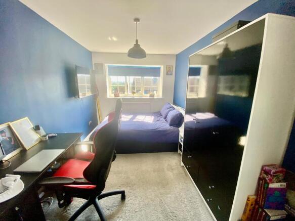 3 bed Terraced for sale Image 12