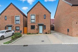 3, Gauntlet Drive, Hornchurch RM12 6DY