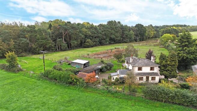 3-bed detached on Walford, Baschurch, Shrewsbury, £650,000