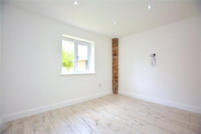 4 bed Bungalow to rent Image 10