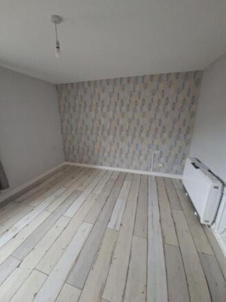 1 bed Flat to rent Image 3