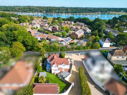 Satchell Lane, Hamble, Southampton, Hampshire, SO31