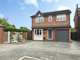 7, Fox Grove, Warmsworth, Doncaster DN4 9PF