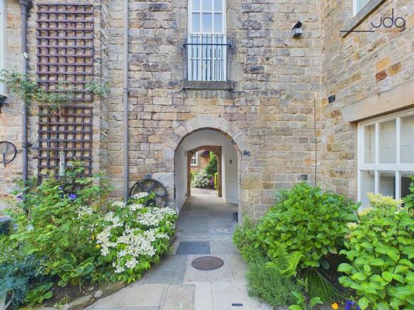 Beautiful Communal Gardens and Grounds