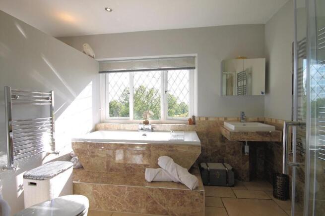 En-Suite Bathroom