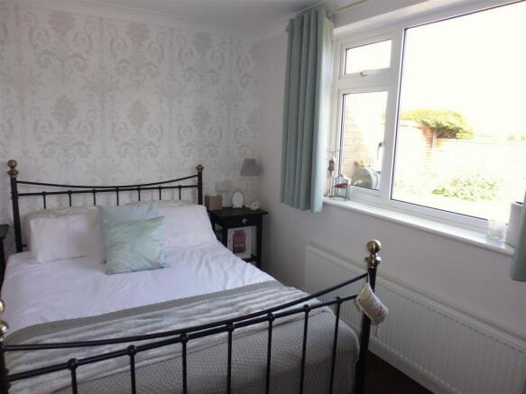 BEDROOM 2
