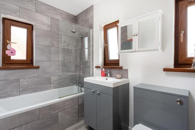 3 bed Semi-Detached for sale Image 12