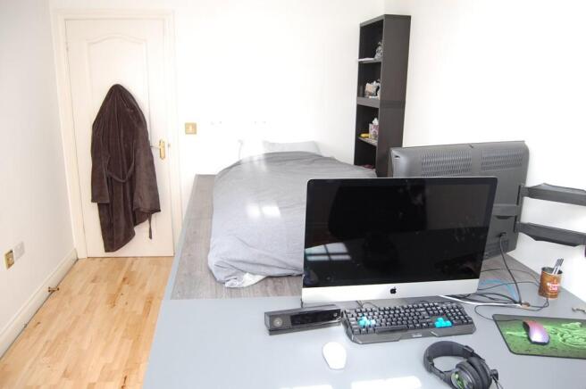 Photo 19