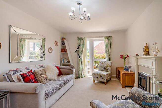 8696757-interior16-800.jpg