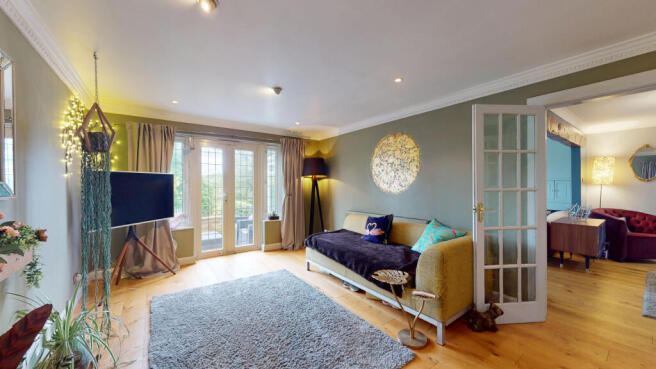 4 bed Detached for sale Image 12