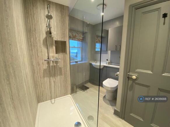 Shower Bathroom (No Bath)