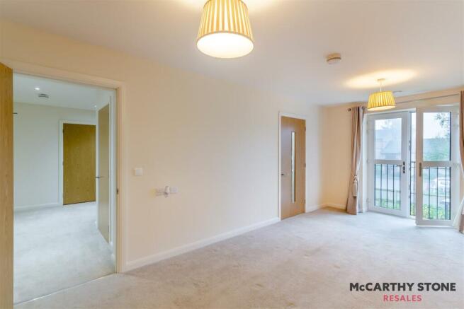 1 bed Apartment for sale Image 6