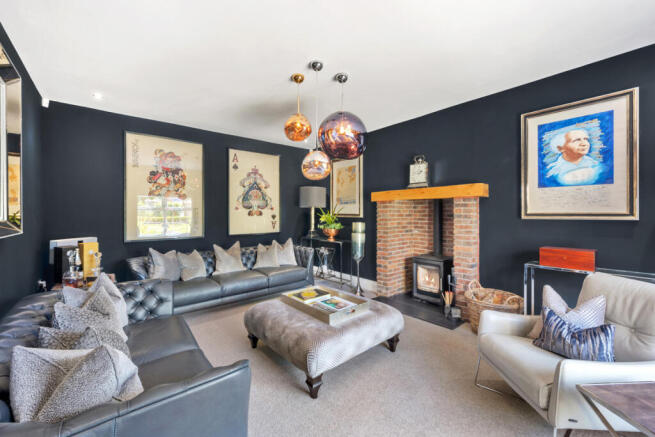 5 bed Detached for sale Image 5
