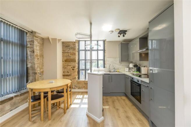 1 bed Apartment for sale Image 6