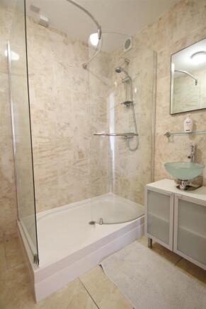 Shower Room.JPG