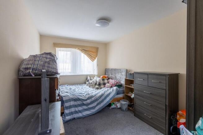 2 bed Flat for sale Image 8