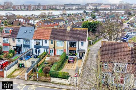 Locksway Road, Southsea, PO4