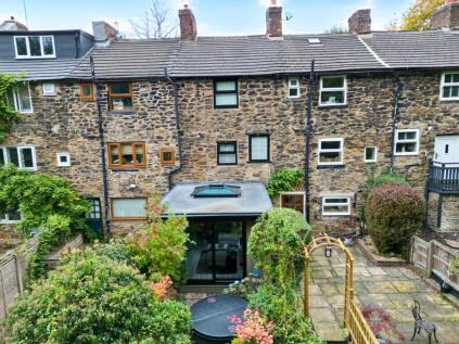 Stockport Road, Hyde, SK14 5RY