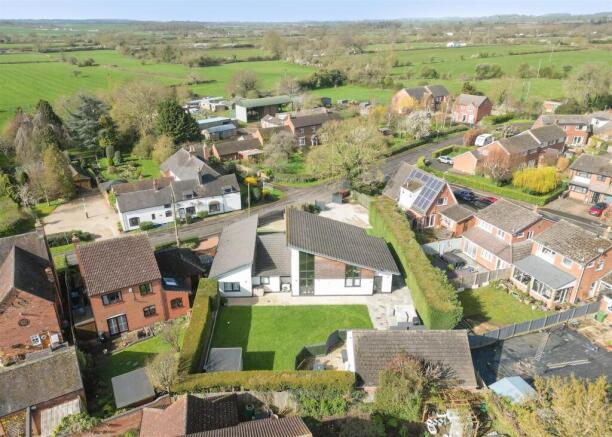 Warton Lane, Austrey