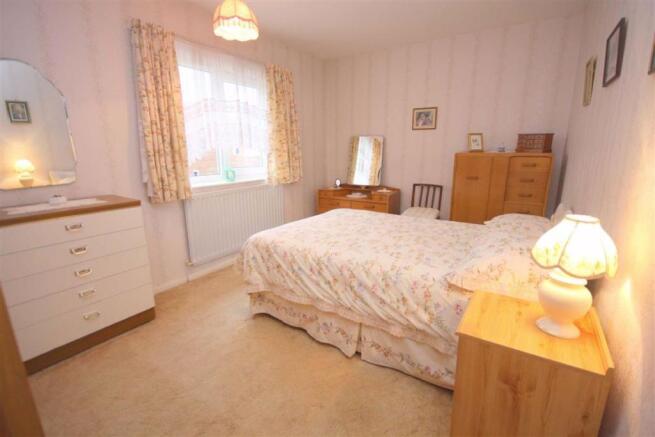 FRONT DOUBLE BEDROOM ONE