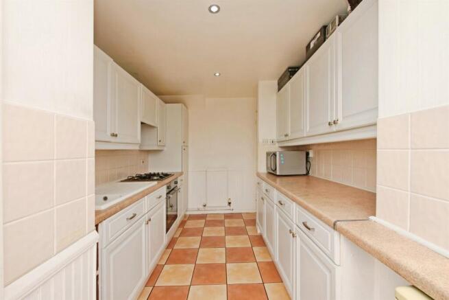 3 bed Semi-Detached for sale Image 6