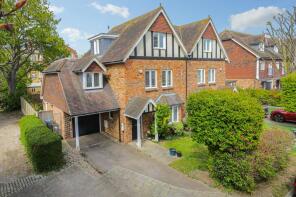 2, College Gardens, Westgate-on-sea CT8 8EY