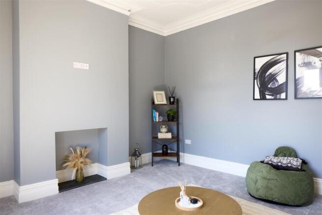 4 bed Semi-Detached for sale Image 7