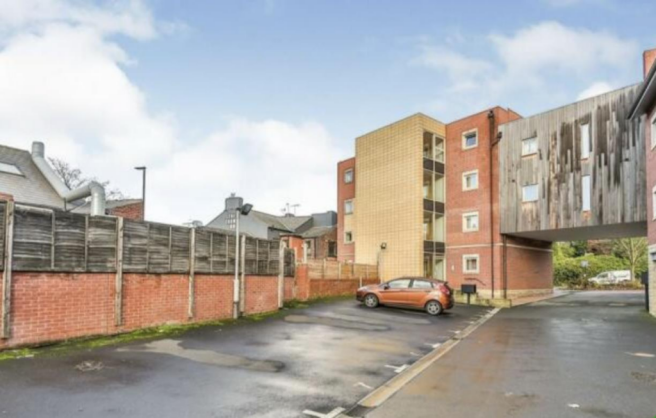 1 bed Apartment to rent Image 6