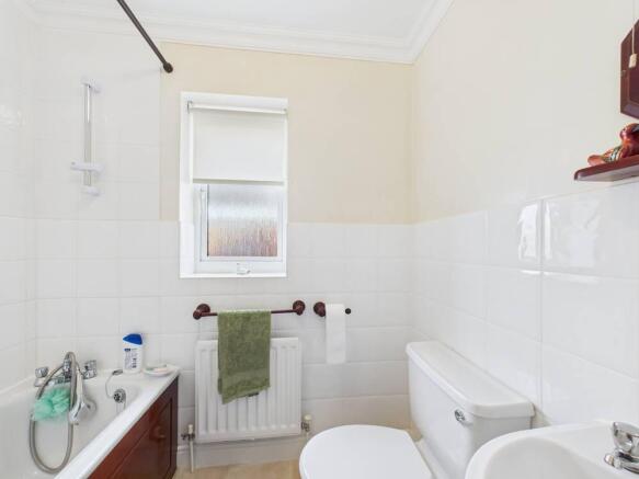 2 bed Semi-Detached for sale Image 8