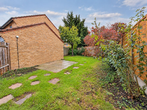 Whitacre, Parnwell, Peterborough photo 2