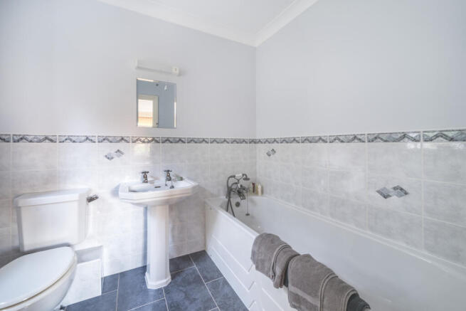 En-Suite 2