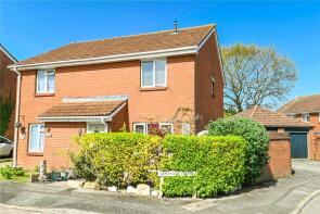 10, Samphire Close, Lymington SO41 9LR