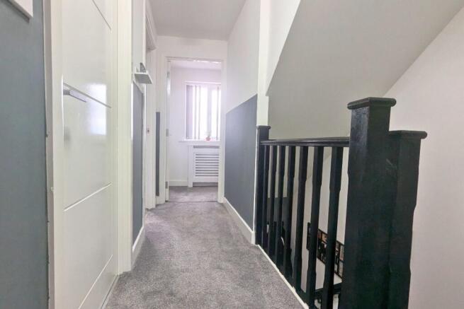 3 bed Semi-Detached for sale Image 11