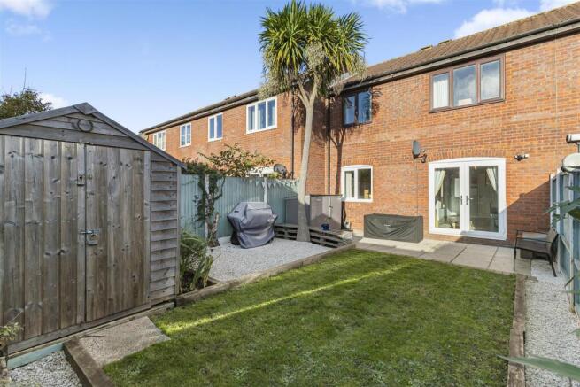 1-bed flat on Squires Court, Longwell Green, £190,000