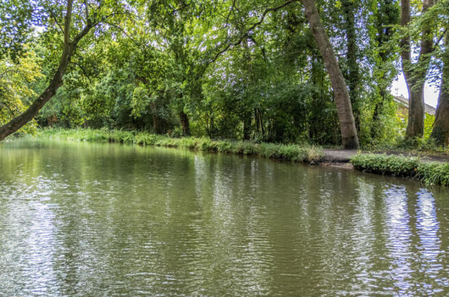 1345560-5-68b5456...