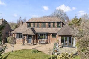 Little Straddles, Underhill Lane, Hassocks BN6 8XE