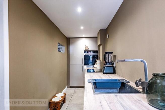 2 bed Terraced for sale Image 5
