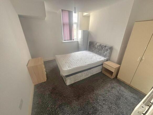1 bed Flat to rent Image 4