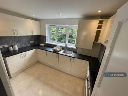 18, Gladstone Avenue, Wood Green, London N22 6LL