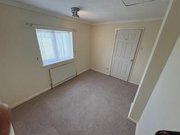 2 bed Semi-Detached for sale Image 12